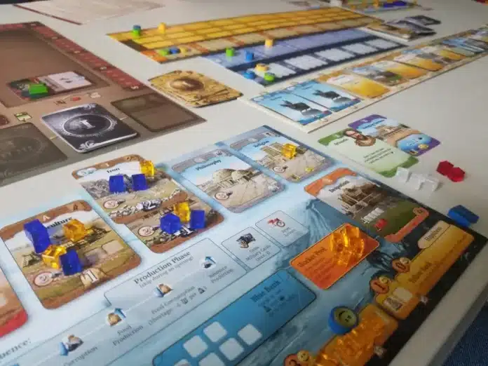  10 Best Card Board Games According to BoardGameGeek |  His house

