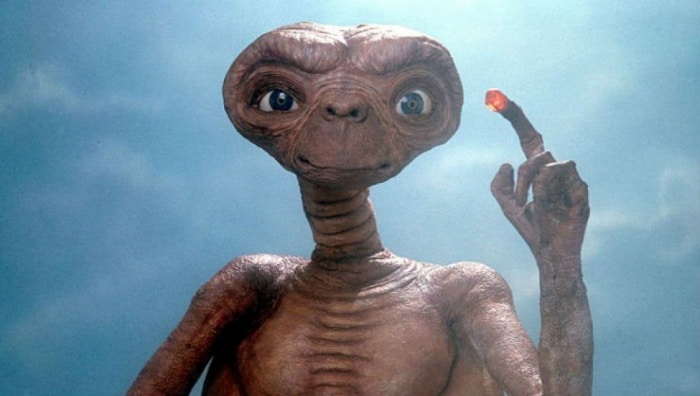 Harrison Ford had a cameo on ‘ET’