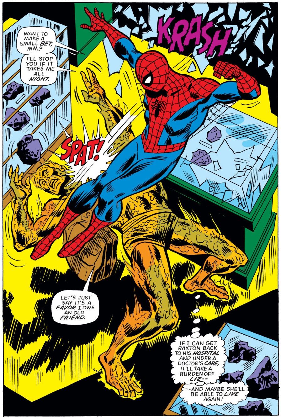 Spider-Man intenta capturar a Molten Man por el bien de Liz