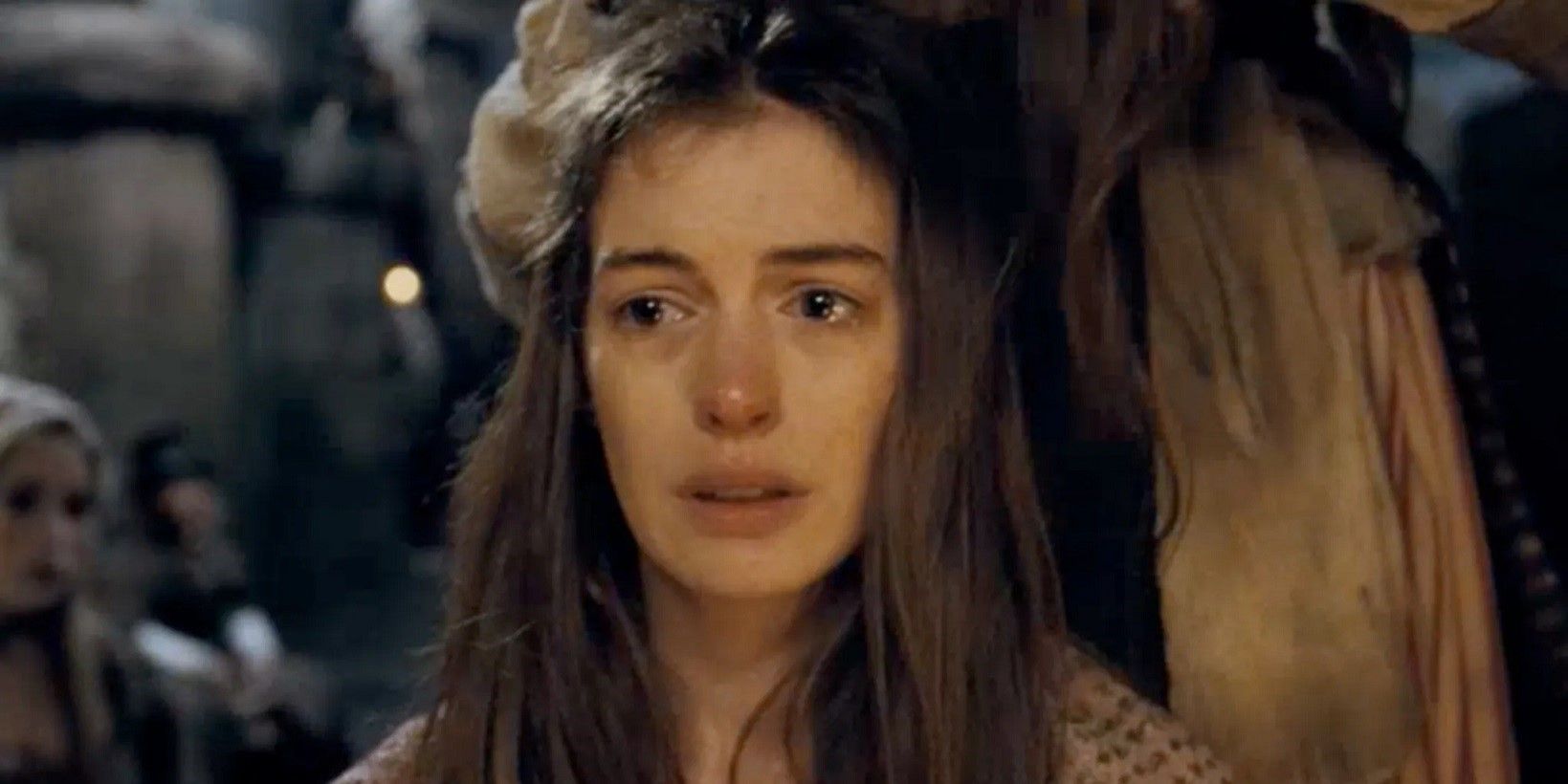 Anne Hathaway como Fantine en Los Miserables