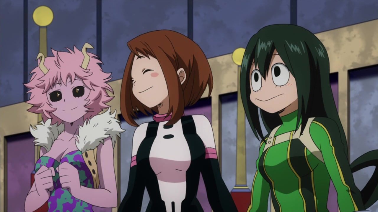 Mina, Tsuyu y Uraraka se ríen juntos.