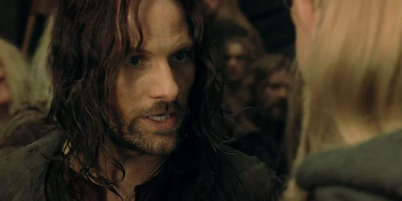 Aragorn se enfrenta a Legolas antes de la batalla por el Abismo de Helm en El Señor de los Anillos