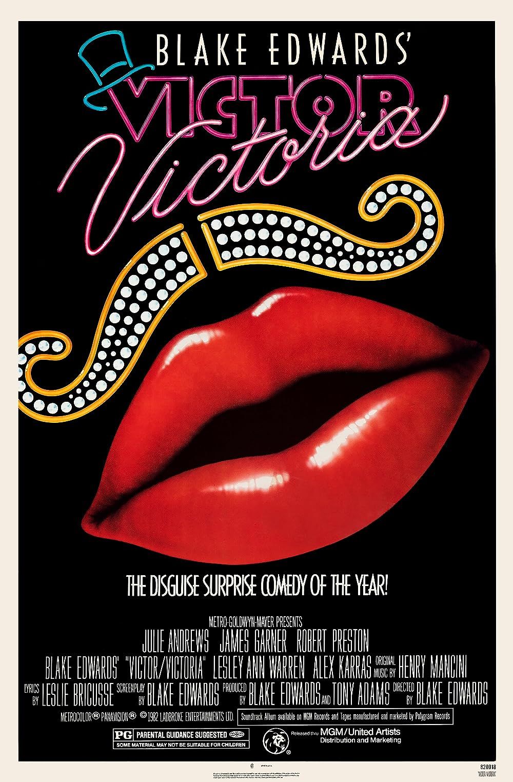 El póster de la película Victor Victoria muestra labios gigantes y un bigote de diamantes de imitación debajo del título, estilizado como un letrero de neón.