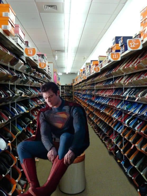 Los fans de Superman disfrutan modificando la imagen promocional de la película