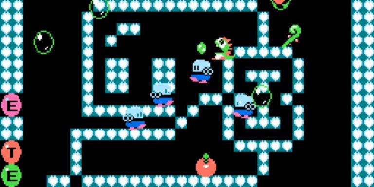 Jugabilidad de Bubble Bobble en un colorido nivel de laberinto.