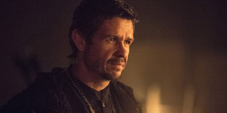 Matt Nable as Ra's al Ghul looks to the right in Arrow season 3