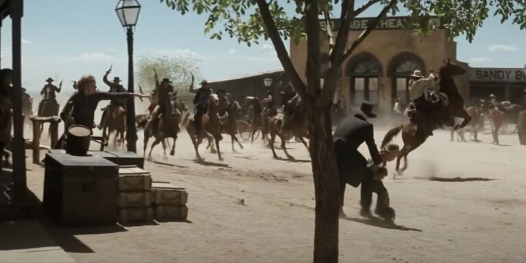 Sam Elliott como Virgil Earp en Tombstone