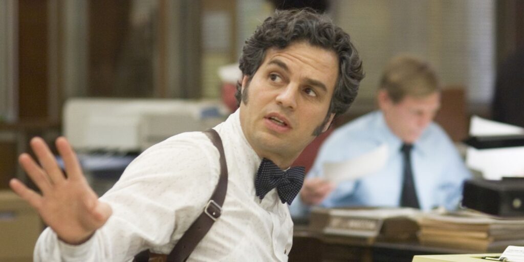 Una foto de Mark Ruffalo como detective del zodiaco