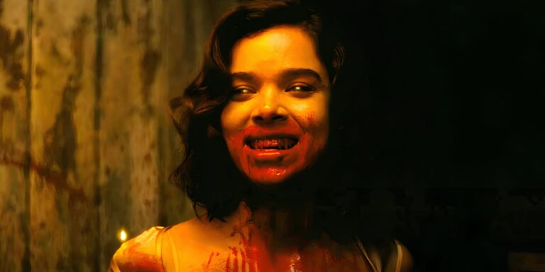 Mary (Hailee Steinfeld) smiles with a blood stained with blood in sinners (2025)